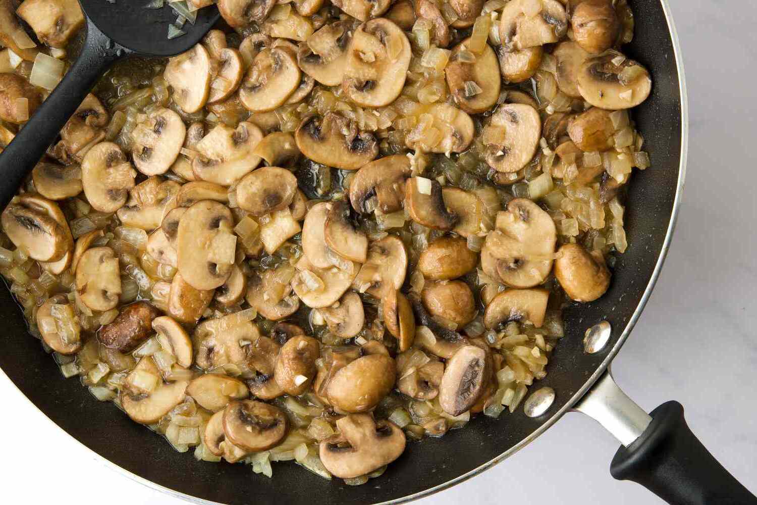 vegan-mushroom-stroganoff-recipe