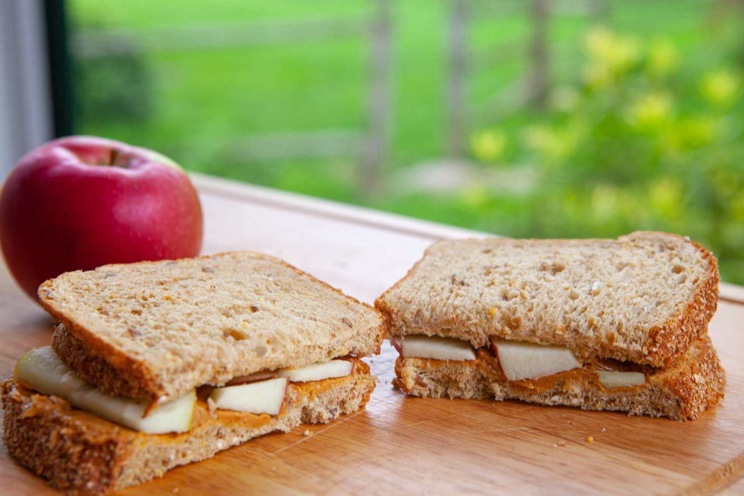 apple-peanut-butter-sandwich-recipe