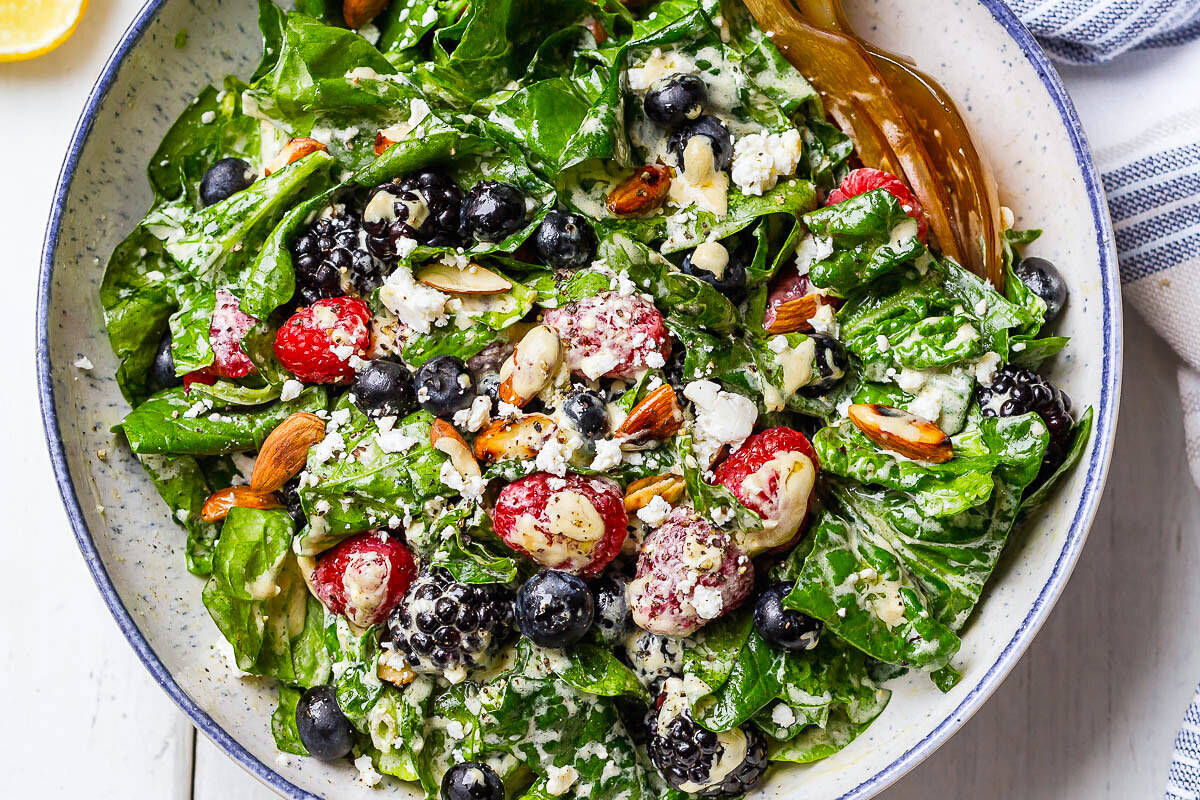 berry-spinach-salad-recipe