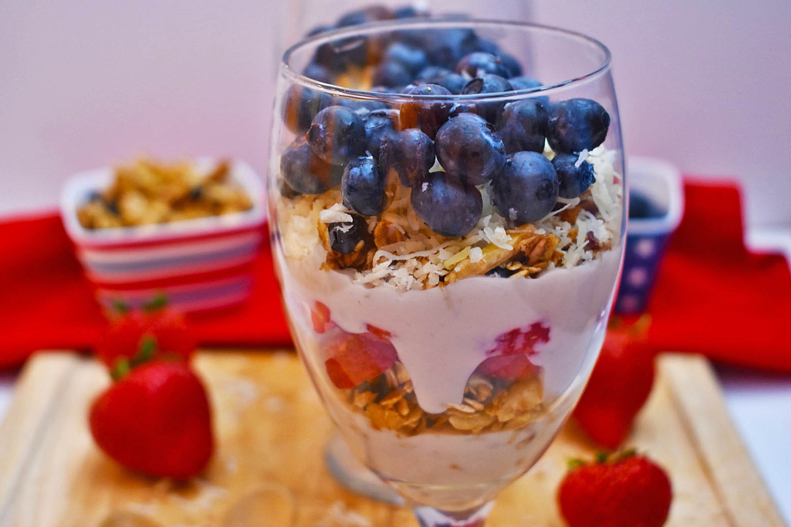 blueberry-almond-parfait-recipe