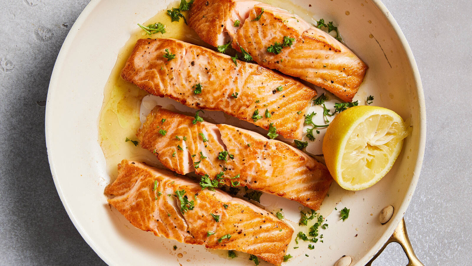 pan-seared-salmon-with-lemon-dill-sauce-recipe