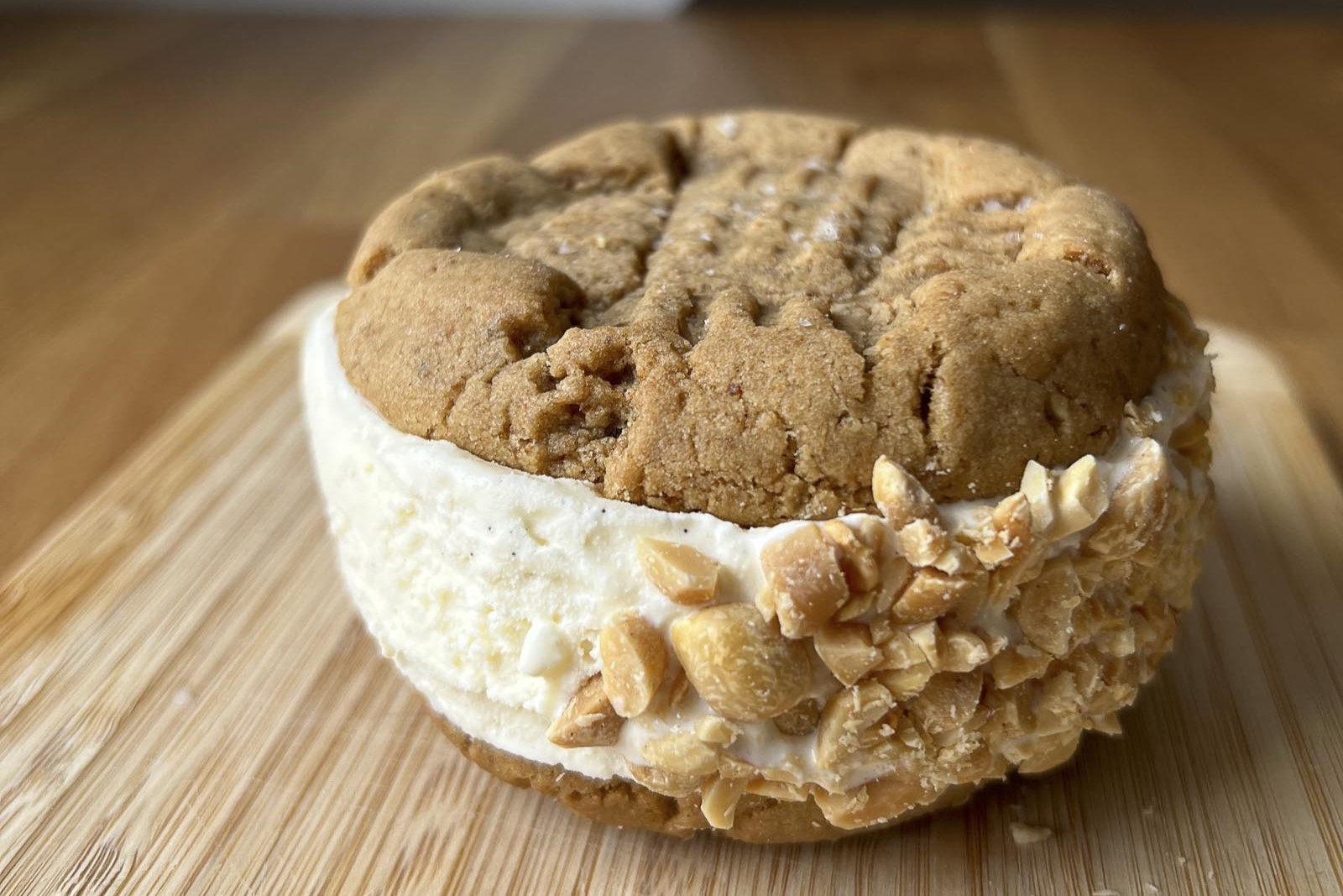 peanut-butter-cookie-ice-cream-sandwich-recipe