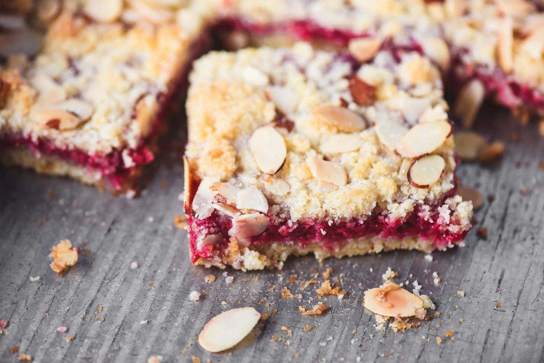 raspberry-almond-bars-recipe