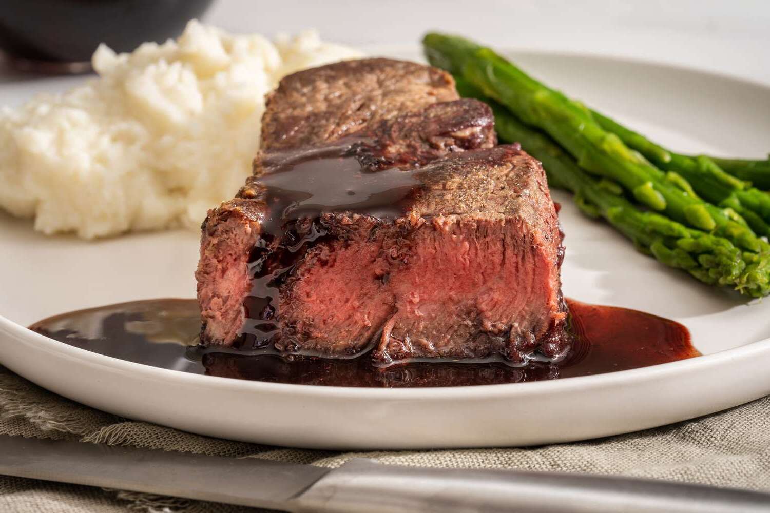 red-wine-reduction-sauce-recipe