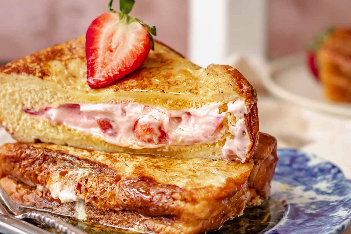 strawberry-cream-cheese-french-toast-recipe