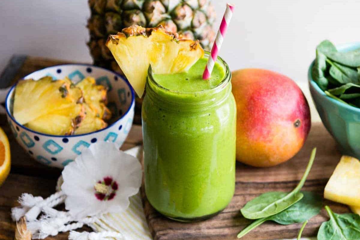 tropical-green-smoothie-recipe