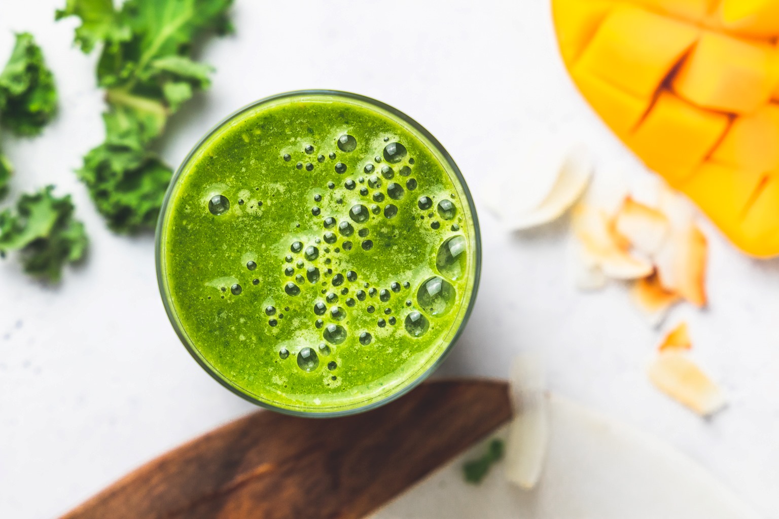 tropical-kale-smoothie-recipe