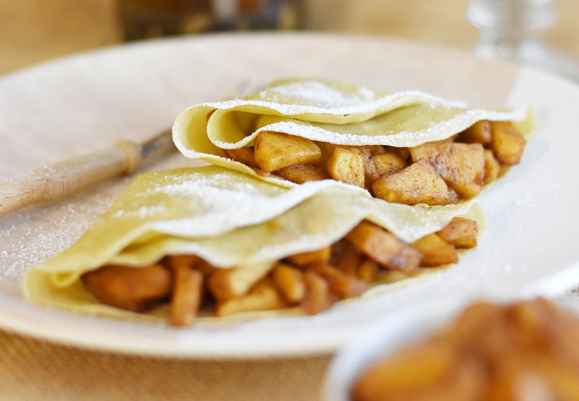 apple-cinnamon-crepes-recipe