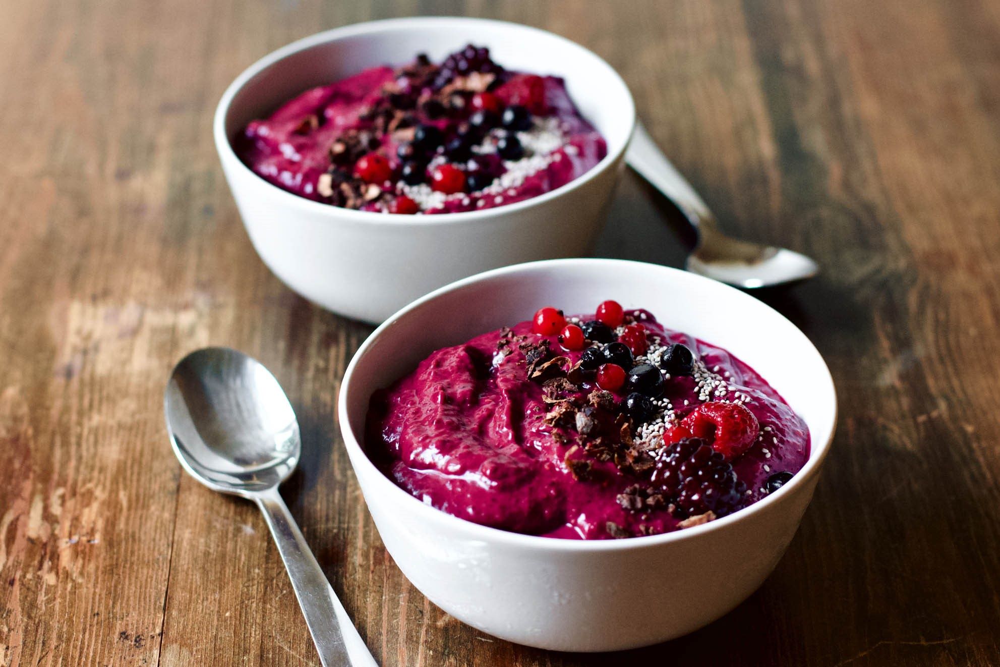 berry-beet-smoothie-bowl-recipe