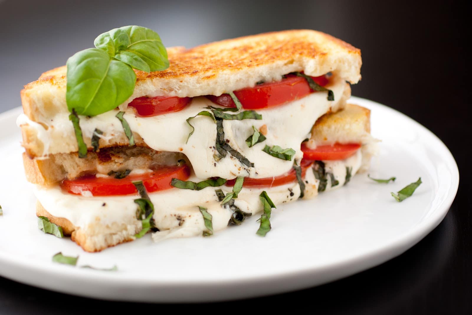 caprese-grilled-cheese-recipe