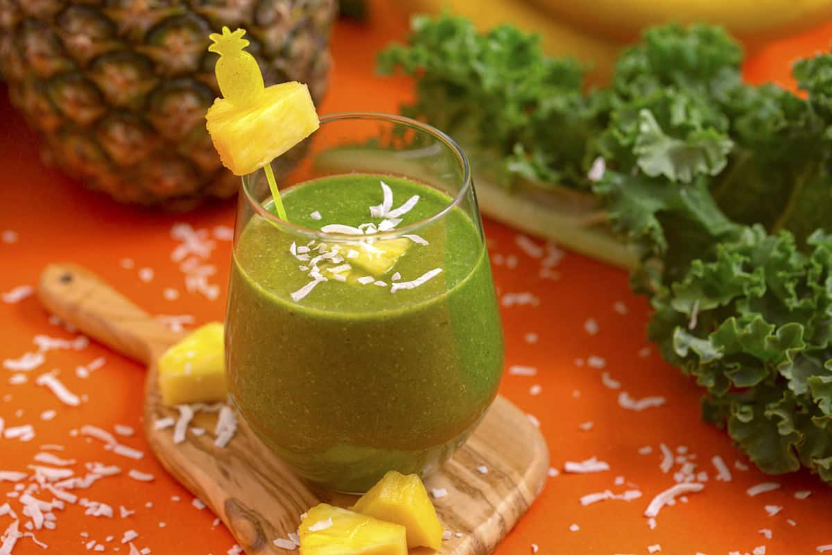 kale-pineapple-smoothie-recipe