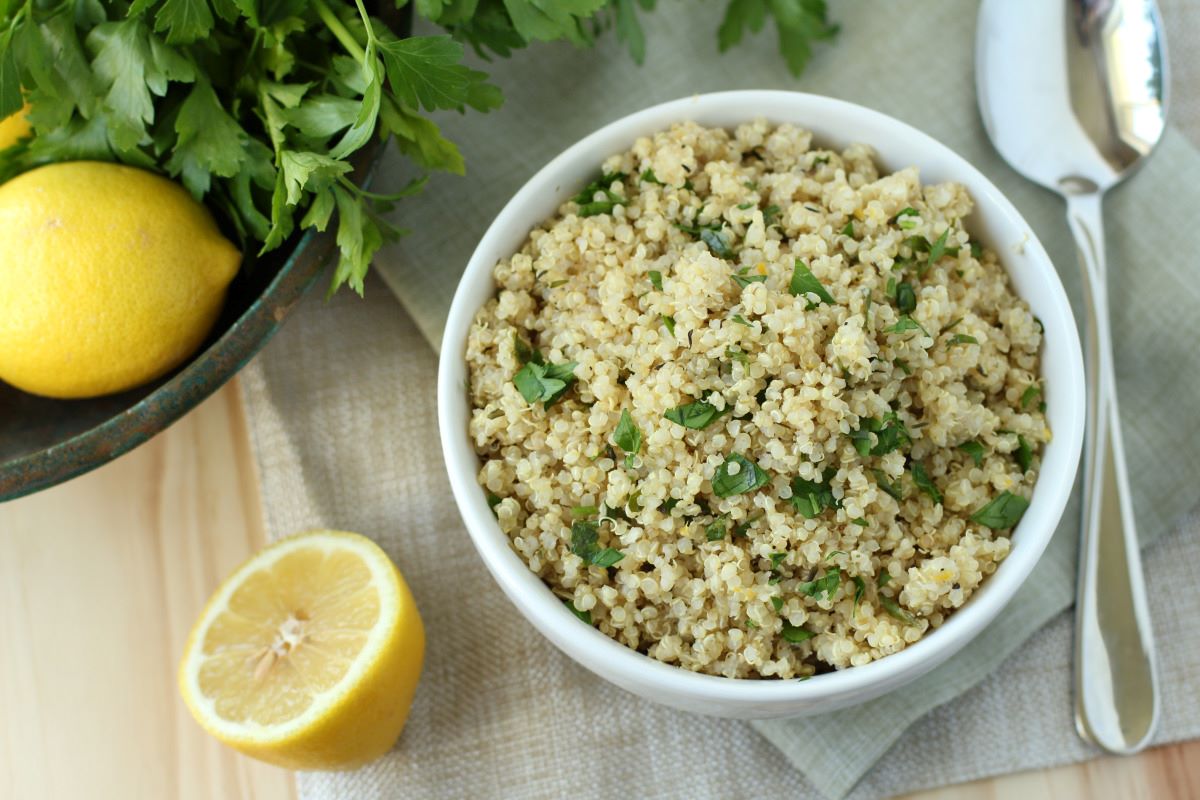 Lemon Herb Quinoa Recipe | LynneCurry