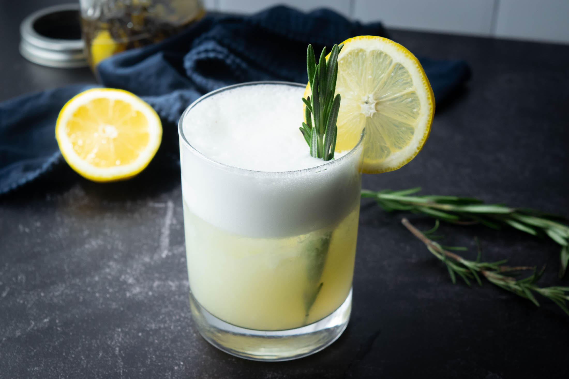 rosemary-gin-fizz-recipe