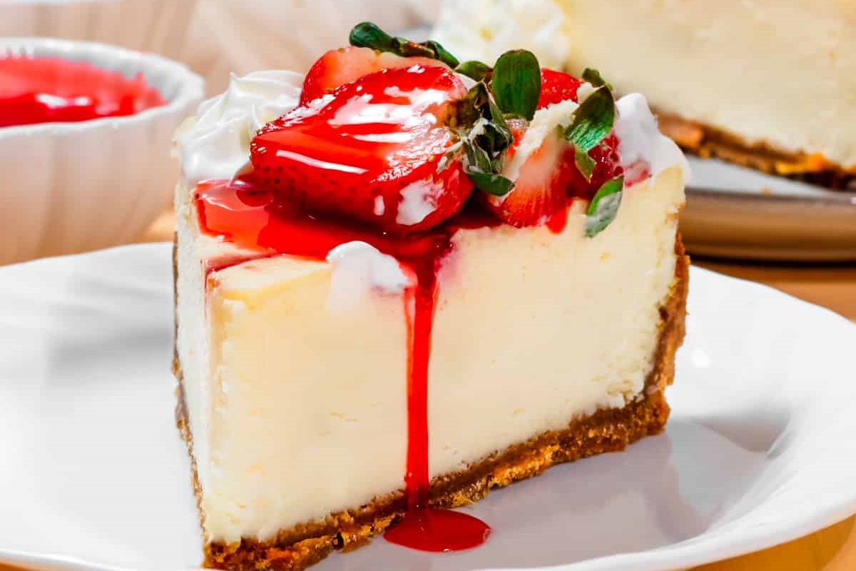 strawberry-swirl-cheesecake-recipe