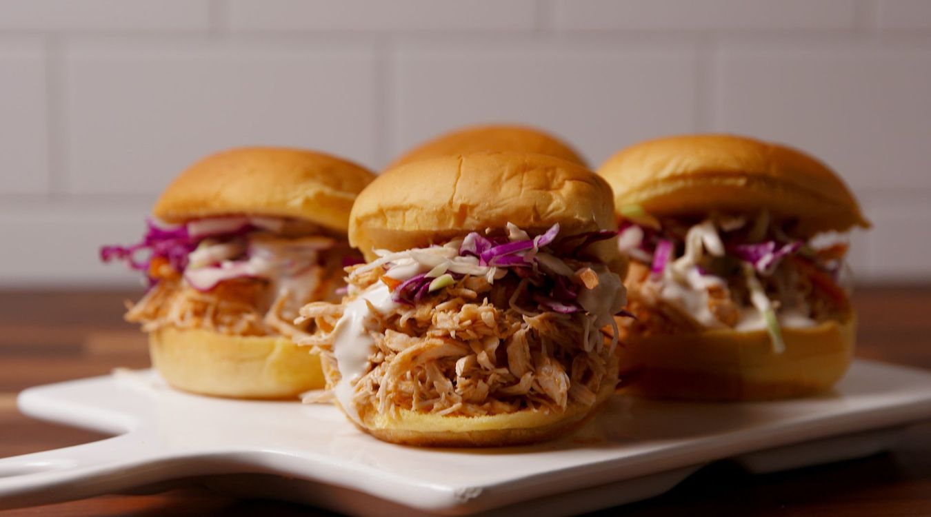 slow-cooker-buffalo-chicken-sandwiches-recipe