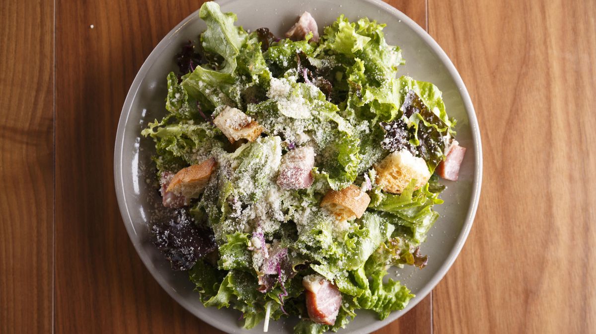 classic-restaurant-caesar-salad-recipe