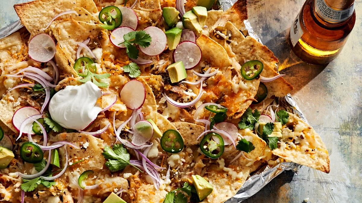 restaurant-style-chicken-nachos-recipe