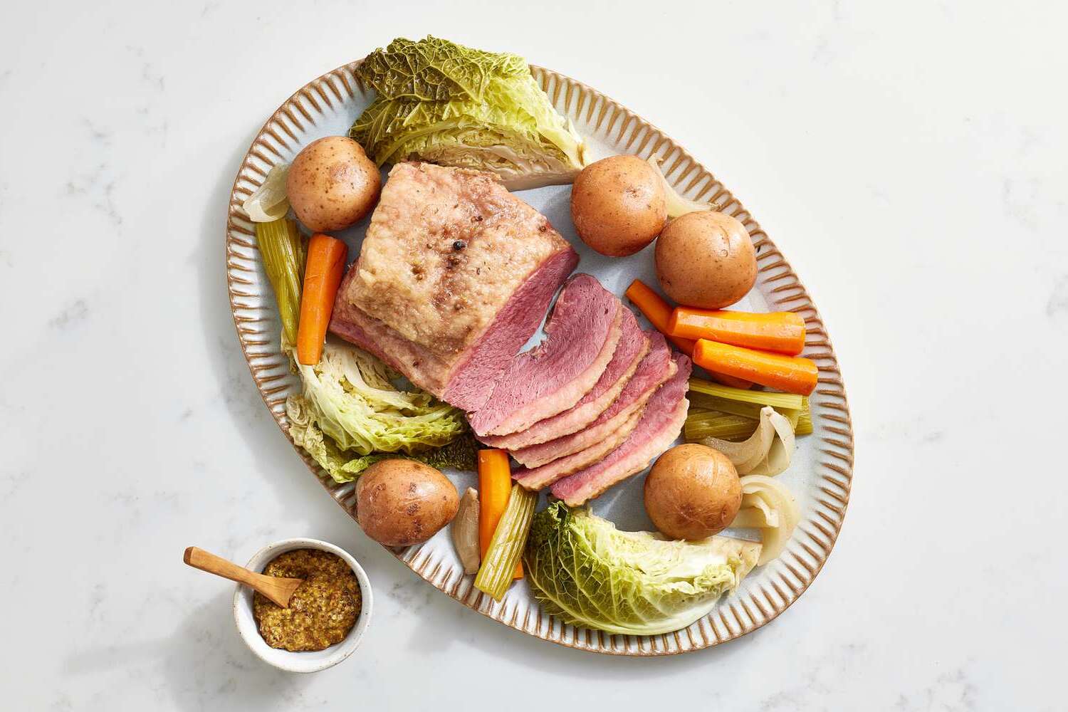 slow-cooker-corned-beef-and-cabbage-recipe