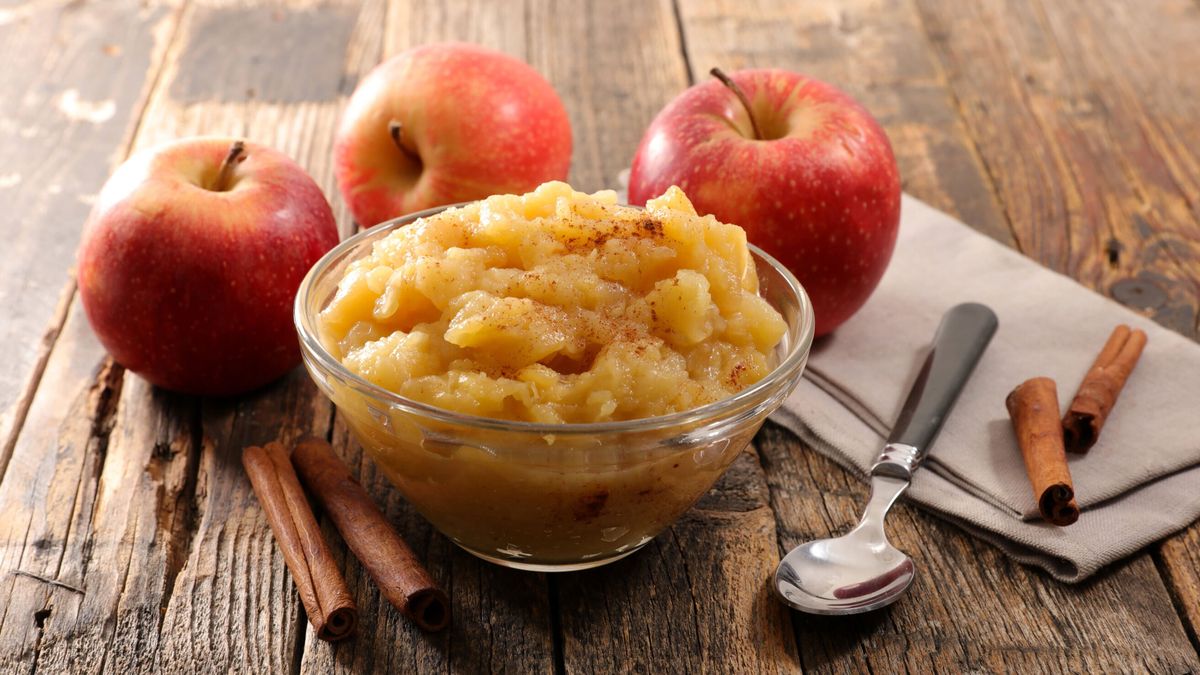 spiced-slow-cooker-applesauce-recipe